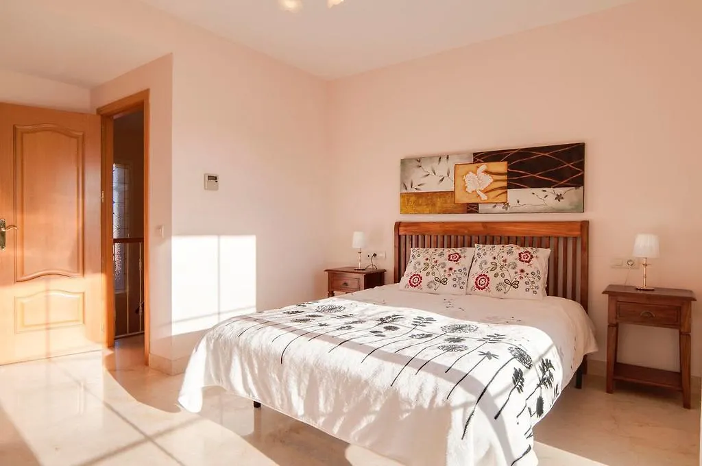 Villa Pilar El Faro 0*,